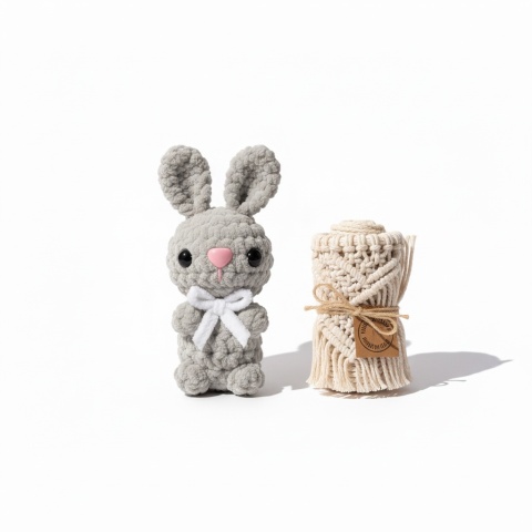 Króliczek Szydełkowy Wielkanocny 12cm Szary Pluszowy Handmade